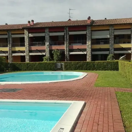 Apartment Degli Artisti Desenzano del Garda